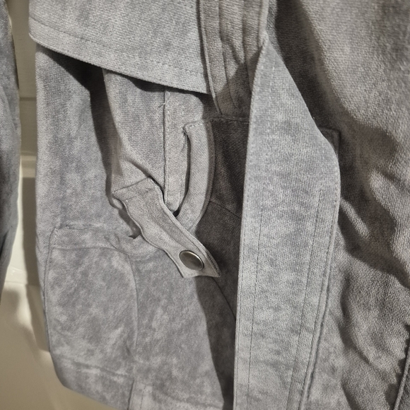 Stylish Grey Belted Jacket With Hood. - Picture 5 of 6